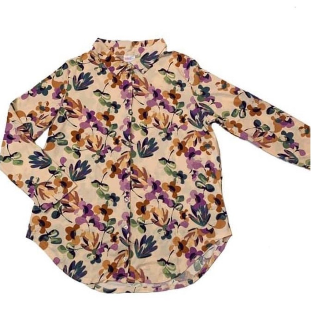 LulaRoe Valentina Button Up Top 2086